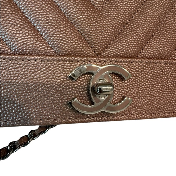 Chanel Metallic Pink Caviar Chevron Quilted Mademoiselle Wallet On Chain - Picture 3 of 15